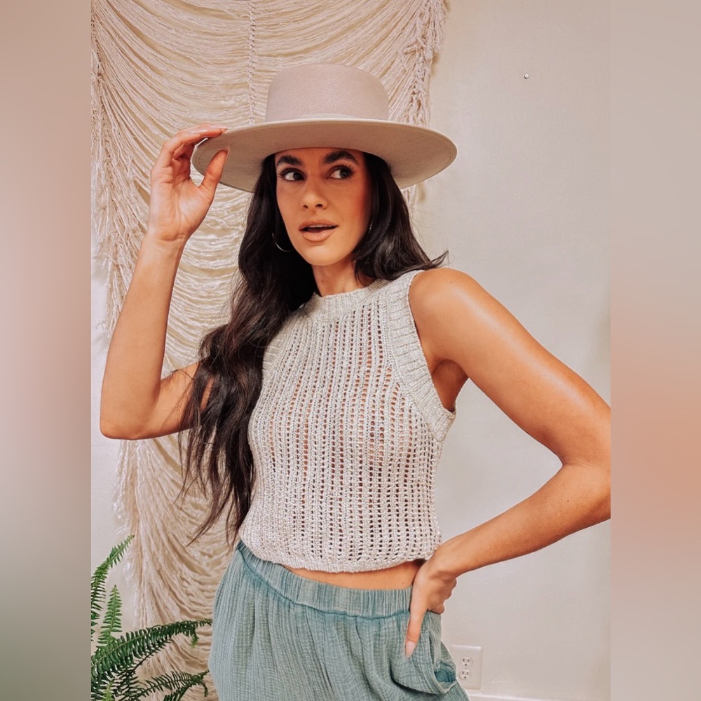 Boho Knit cream sleeveless crop top size M